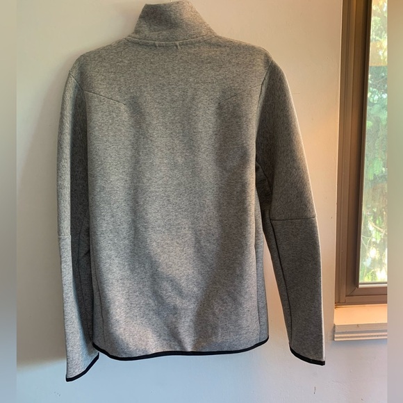 NWOT Nike Sportswear Tech Fleece 1/2 Zip Sweatshirt Gray Size Small - Picture 9 of 10